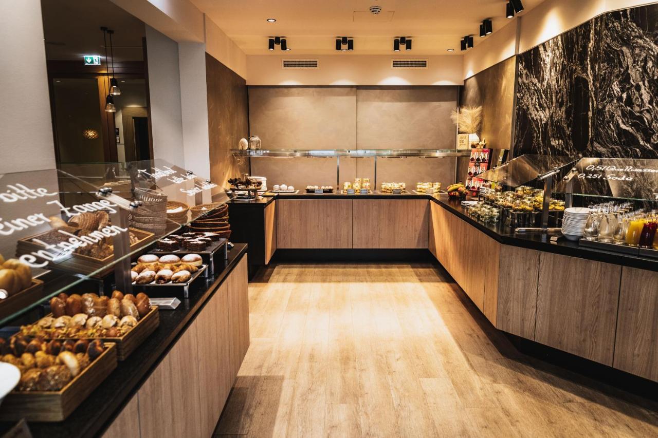 Hotel Kowald Loipersdorf ลอยแพร์ดอร์ฟ เบ เฟิร์สเทนเฟลด์ ภายนอก รูปภาพ