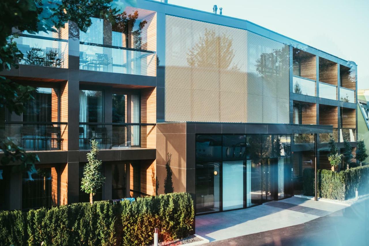 Hotel Kowald Loipersdorf ลอยแพร์ดอร์ฟ เบ เฟิร์สเทนเฟลด์ ภายนอก รูปภาพ