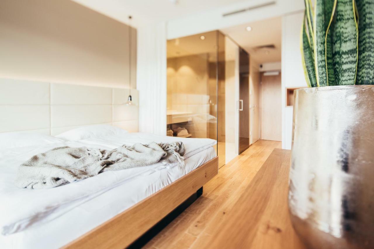 Hotel Kowald Loipersdorf ลอยแพร์ดอร์ฟ เบ เฟิร์สเทนเฟลด์ ภายนอก รูปภาพ